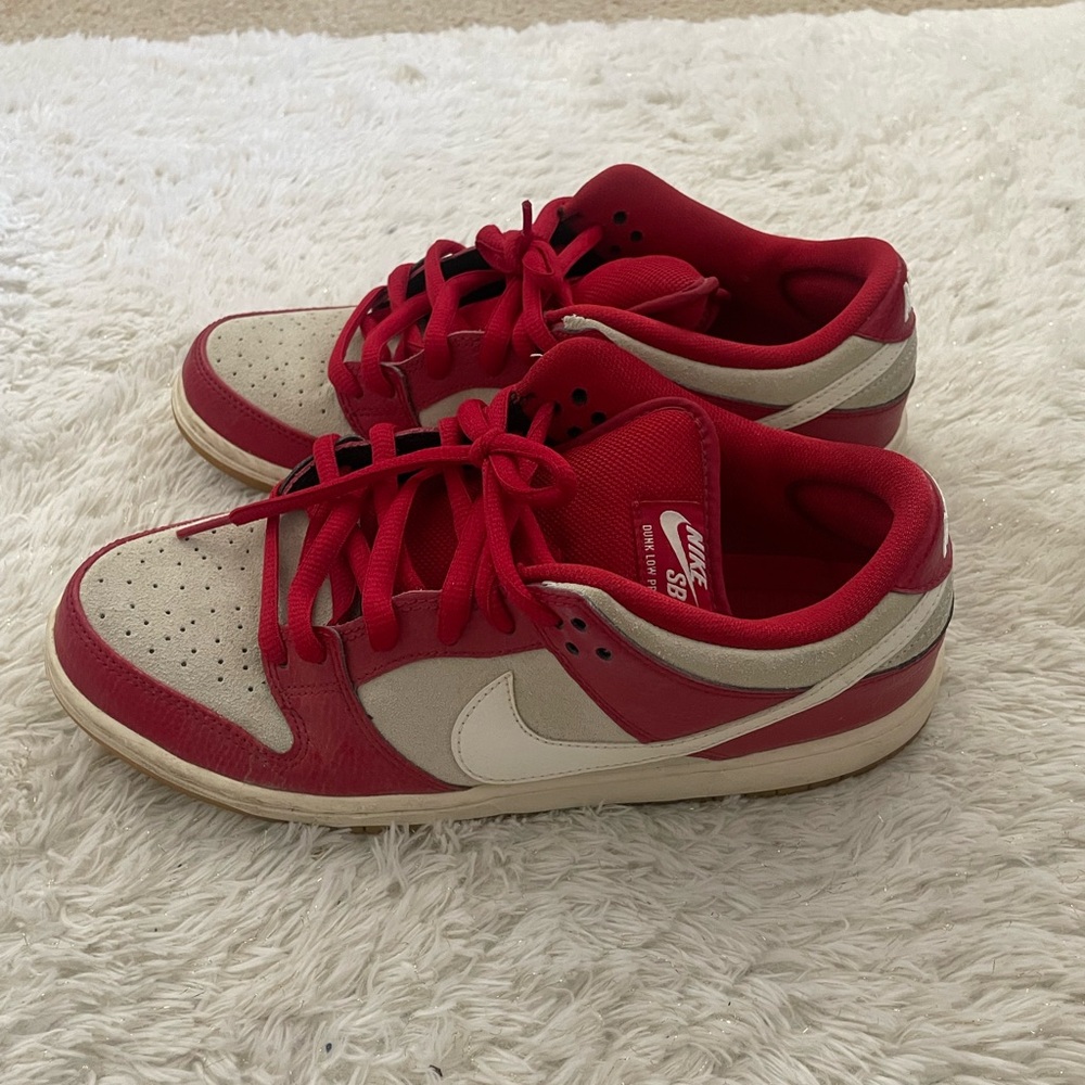 Nike SB Dunk Low Valentine’s Day